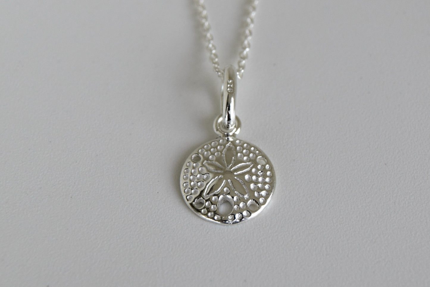 Sterling Silver Pansy Shell Disc Necklace