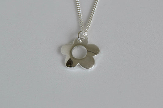 Sterling Silver Big Daisy Necklace