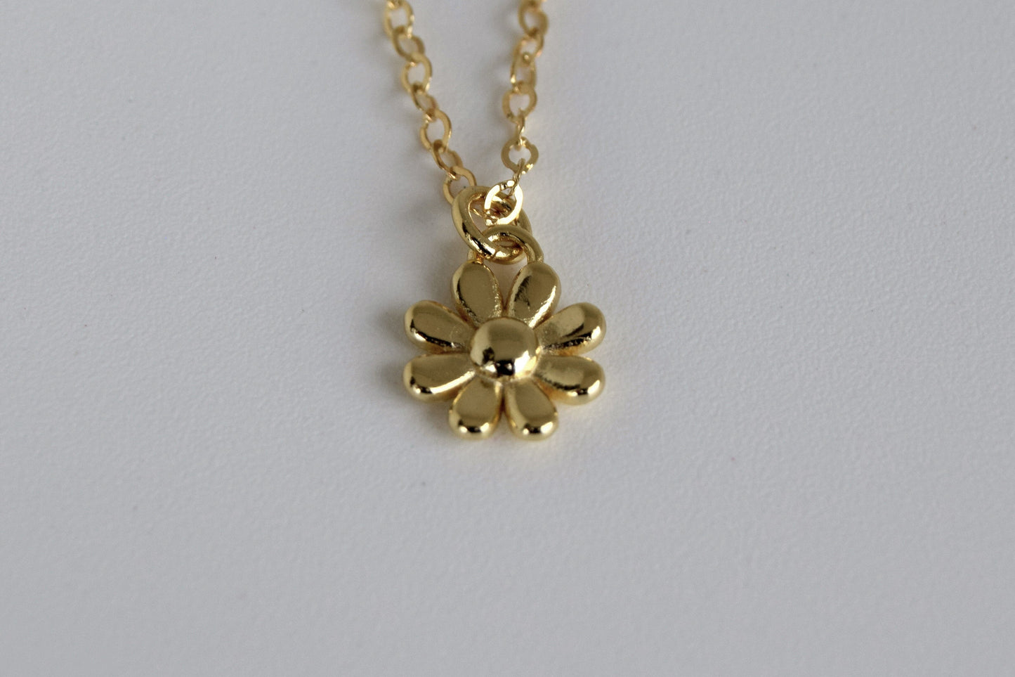 Gold Plated Daisy Necklace