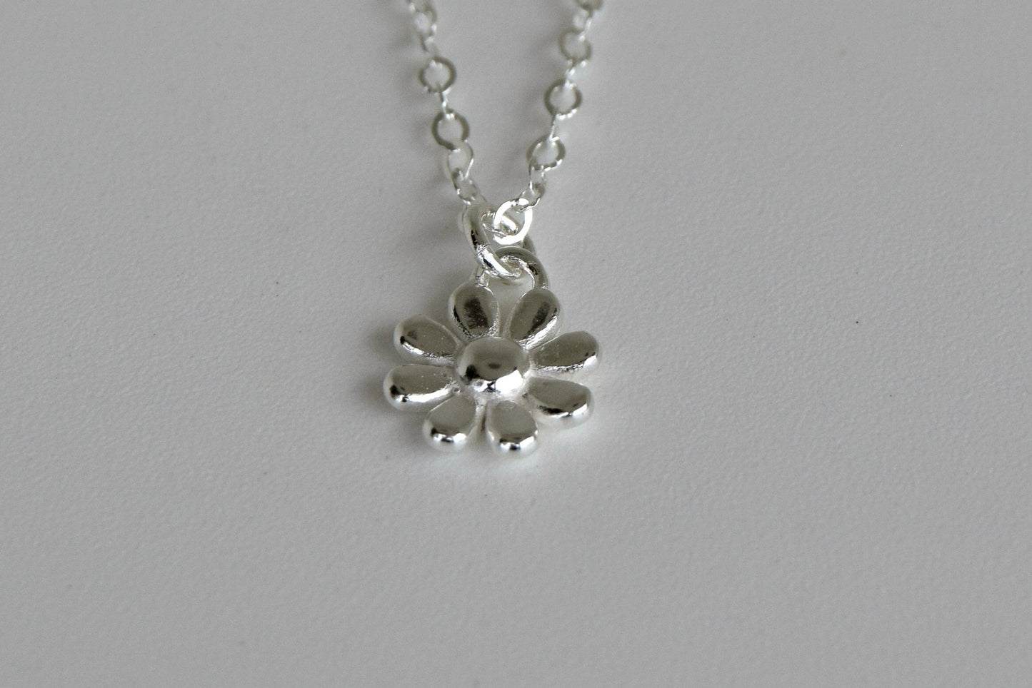 Sterling Silver Daisy Necklace