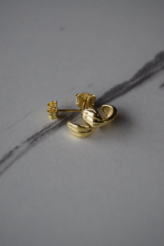 CZ Gold-Plated Ridged Stud Earrings